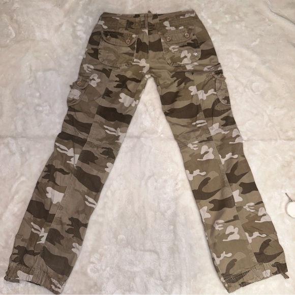 Vintage Y2K Abercrombie & Fitch Low Rise Camo Cargo Pants Size Small - Picture 8 of 14